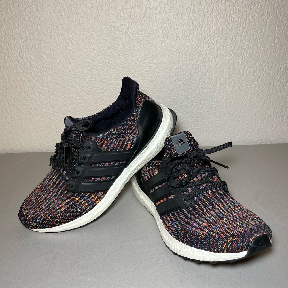 Ultra Boost 3.0 Multicolor - Picture 3 of 3